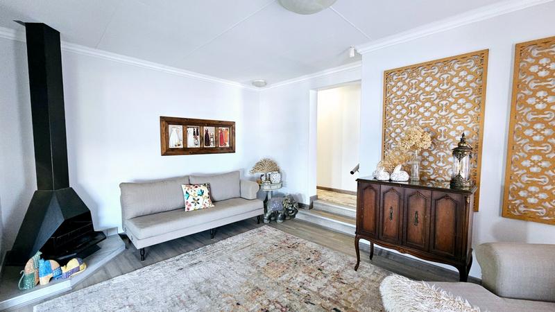 4 Bedroom Property for Sale in Dana Bay Western Cape